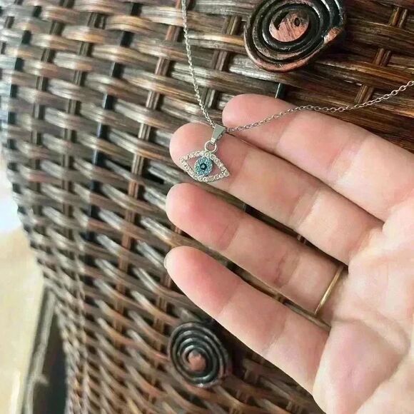 Stainless steel evil eye necklace - Picture 1 of 4